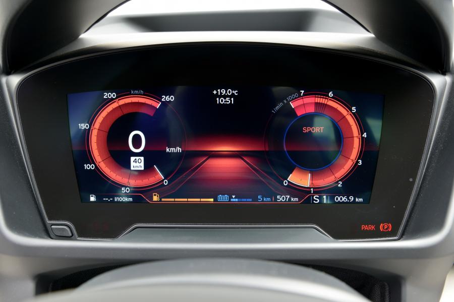  BMW i8 2014 года  (фото 109 из 180)